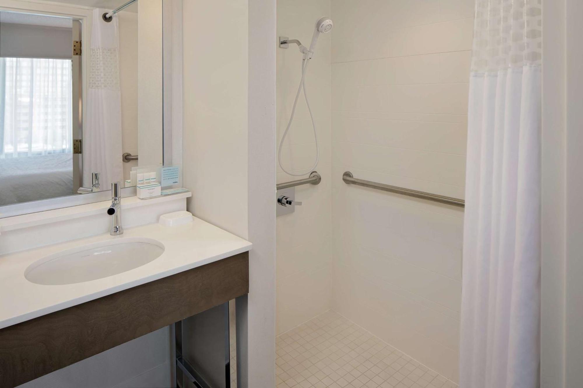 Hampton Inn Louisville Downtown Extérieur photo